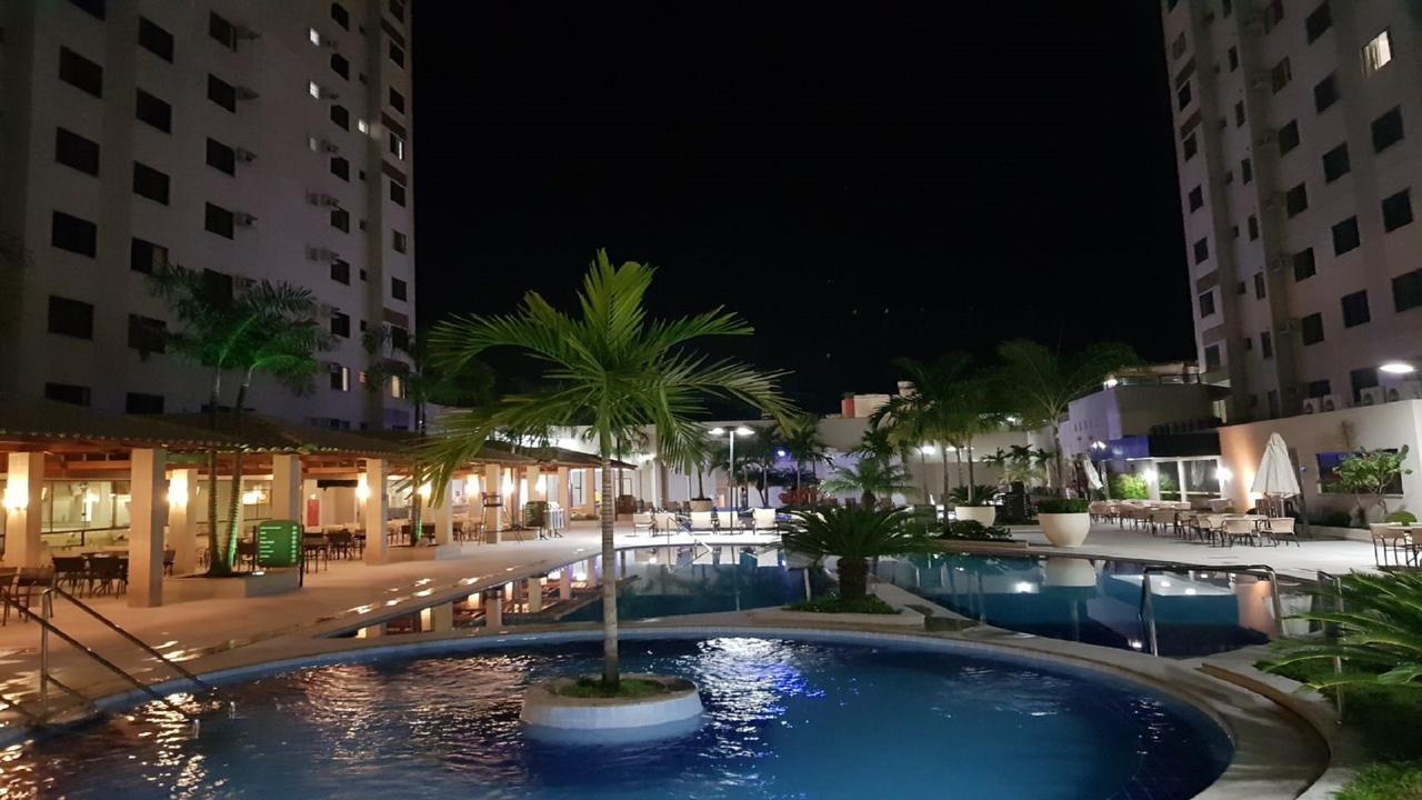 Apartment Boulevard *