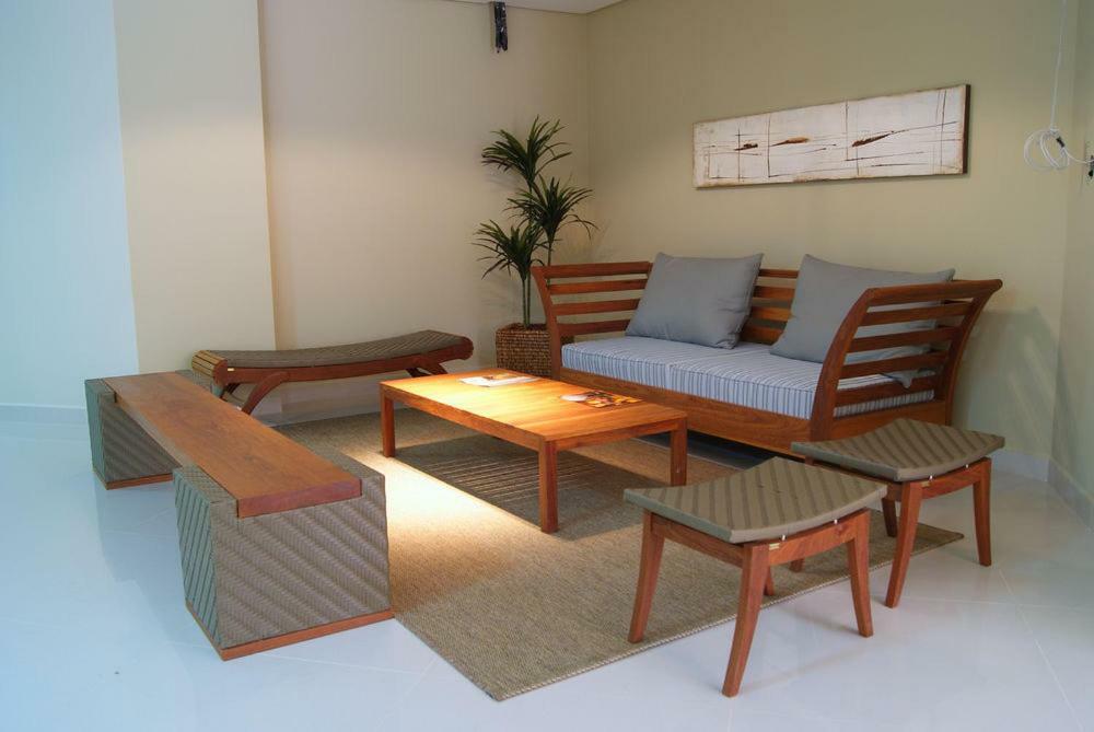 Boulevard Apartment *