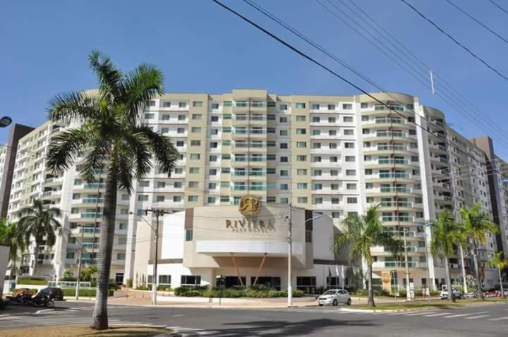 Apartment Boulevard *